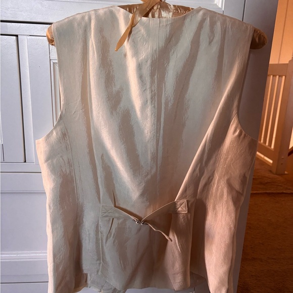 J Crew Essential Cutaway Vest top in textured satin - Picture 6 of 8